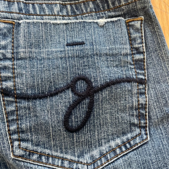 Guess Boot Cut Med Wash Jeans - Picture 2 of 12